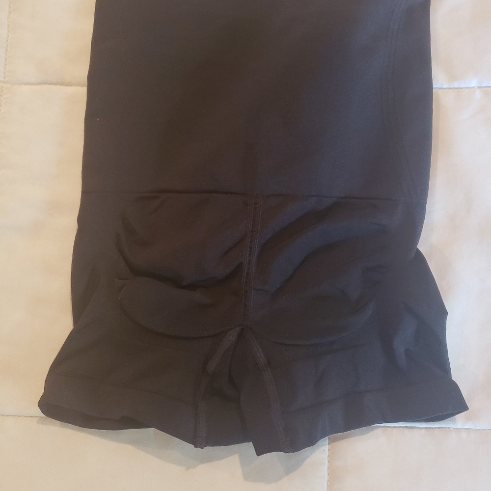Shapewear - Picture 2 of 4